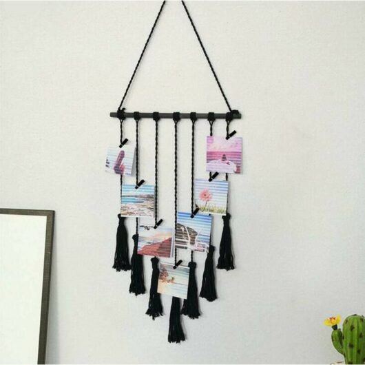 Hoopzi - Hanging Photo Display, Handmade Macrame Tassel Hanging Pictures Organizer Boho Home Decor, diy with 25 Wood Clips (Black)