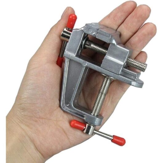 Odipie - never used] Small aluminum alloy table clamp, vise for hobby jewelry work, 30 mm - diy table vise, miniature vise, small jeweler hobby clamp